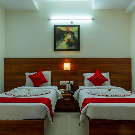 Hotel Krrish Inn - Ameerpet, Хайдарабад Экстерьер фото