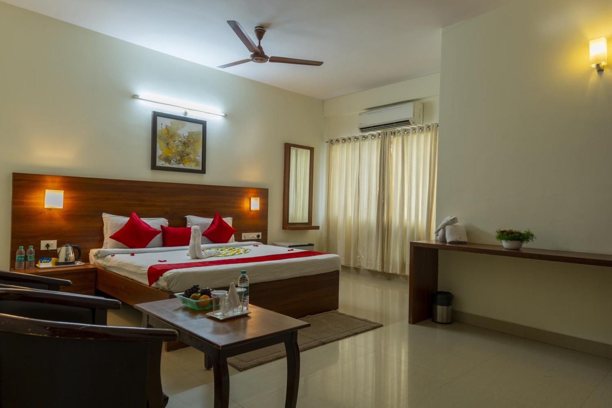 Hotel Krrish Inn - Ameerpet, Хайдарабад Экстерьер фото