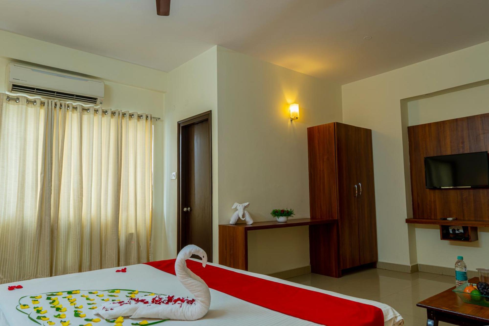 Hotel Krrish Inn - Ameerpet, Хайдарабад Экстерьер фото
